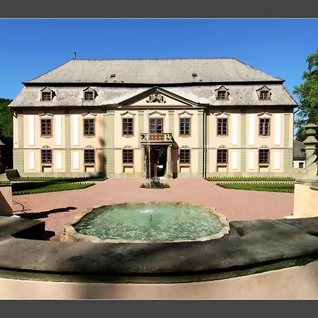 Zámek 4* Potštejn